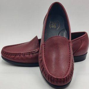 SAS  Simplify Red Leather Loafters Walking Comfort Shoes US W Size 8M